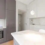 Hacca Collection-luxe 1br With Terrace In Pta Venezia 아파트 *