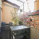 Hacca Collection-luxe 1br With Terrace In Pta Venezia 아파트