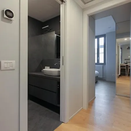 Apartment Hacca Collection-luxe 1br With Terrace In Pta Venezia Mailand