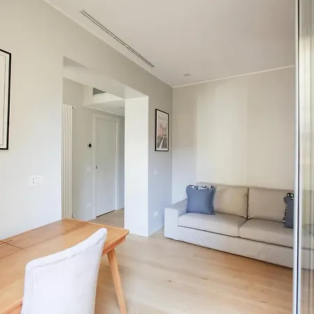Hacca Collection-luxe 1br With Terrace In Pta Venezia Apartment